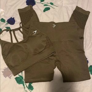 Gymshark high waisted leggings and sports bra